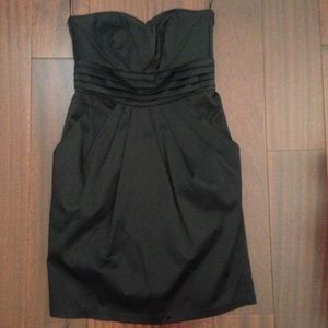 - Beautiful Arden B. Strapless black cocktail dress